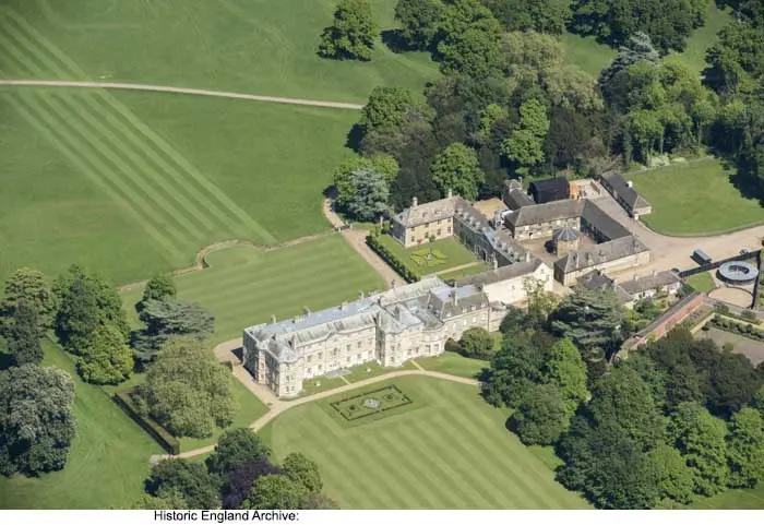 Photo de Milton Hall - Historic England / Historic England Archive