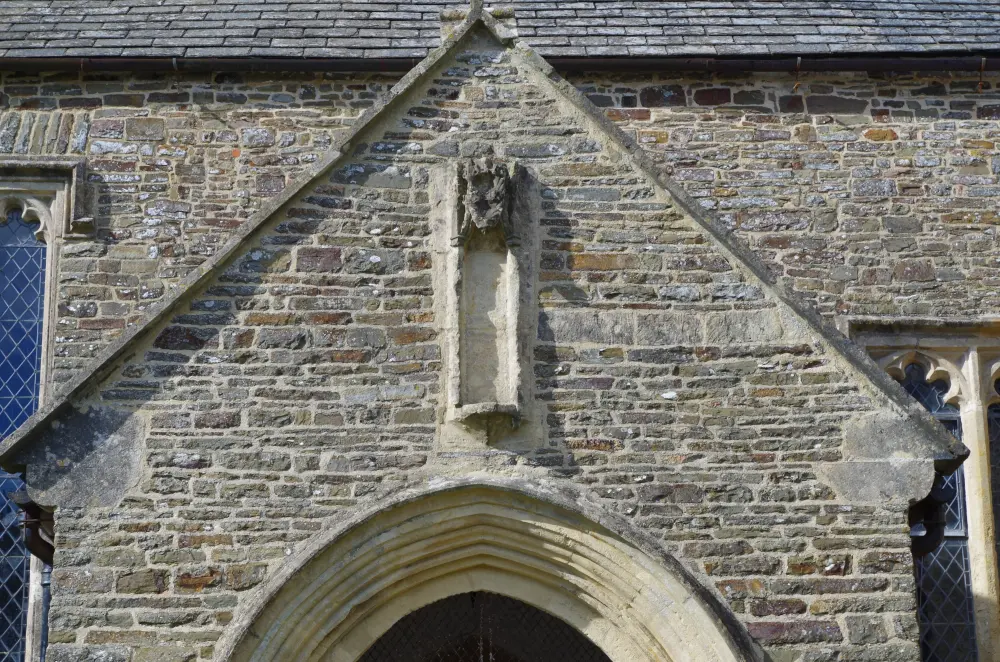Foto von Kirche von St. Peter - Historic England