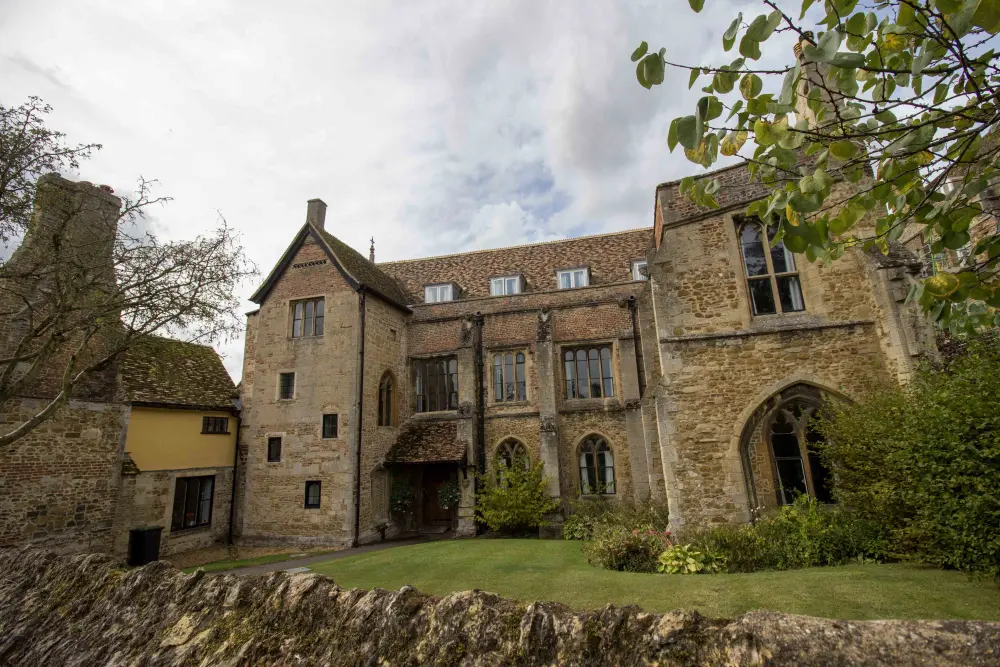 Foto de House de Prior (Boarding House of the Kings School) - Historic England