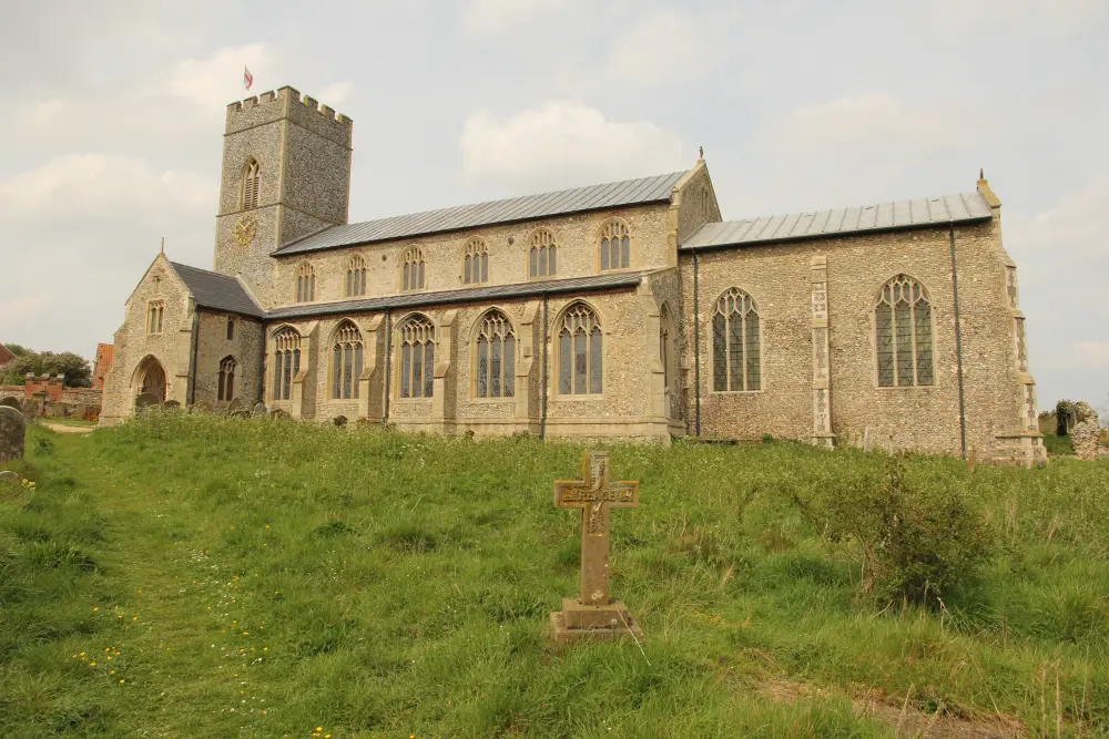 Photo de Église des All Saints - Historic England / Richard Croft