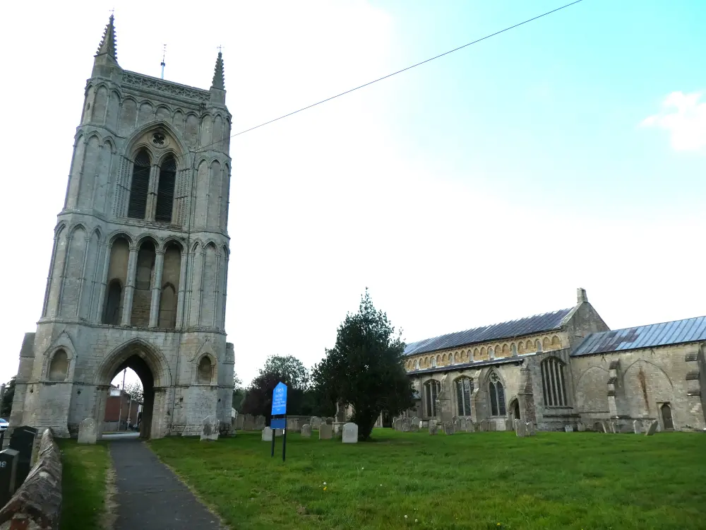 Foto de Campano de la Iglesia de Santa María - Historic England