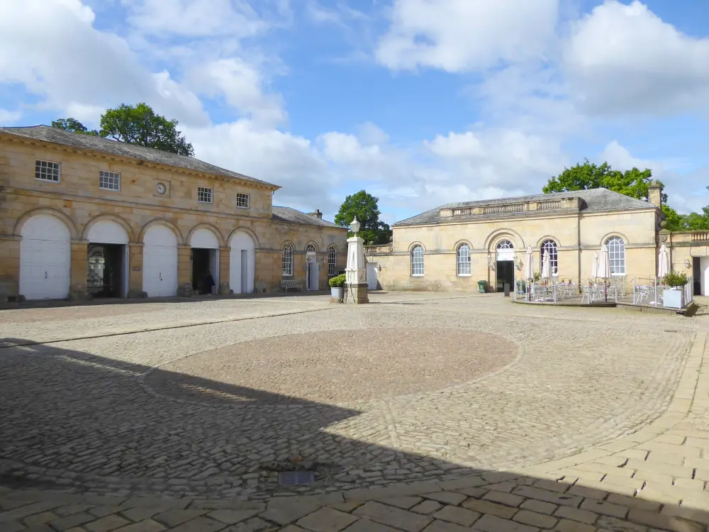 Photo de Les écuries - Historic England / P Hampel