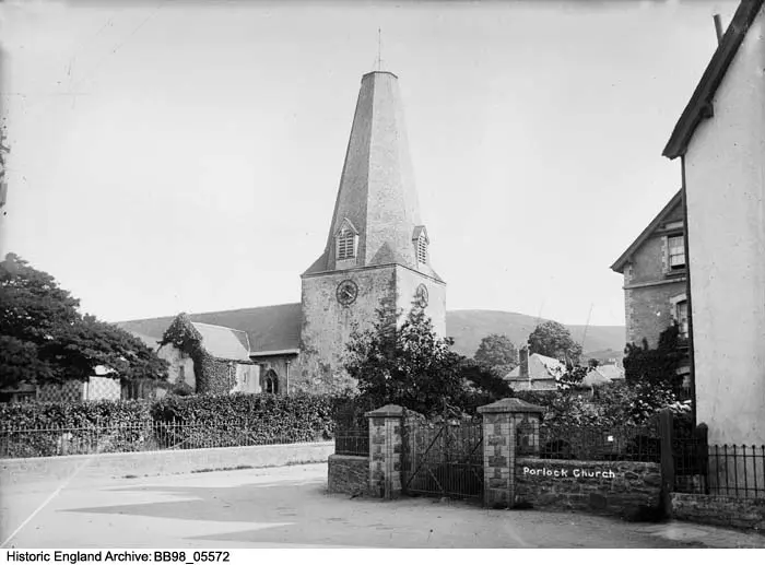Photo de Église de St Dubricius - Historic England / Historic England Archive