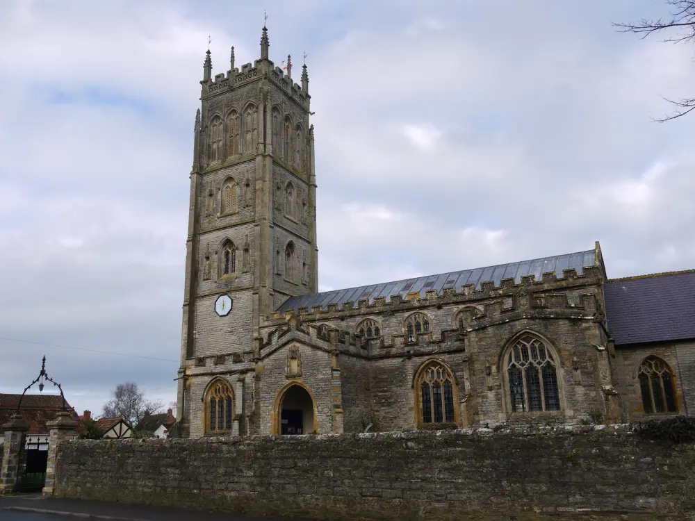 Foto di Chiesa di Santa Maria la Vergine - Historic England / David Lovell