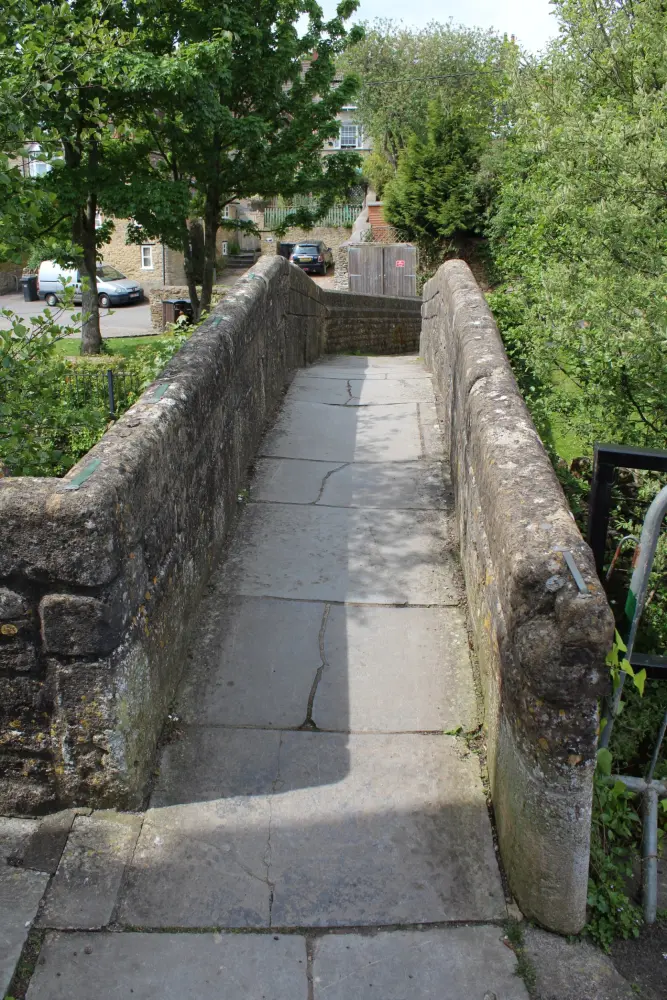 Photo de Pont - Historic England