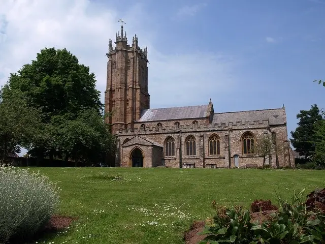 Foto de Iglesia de San Juan Bautista - Historic England