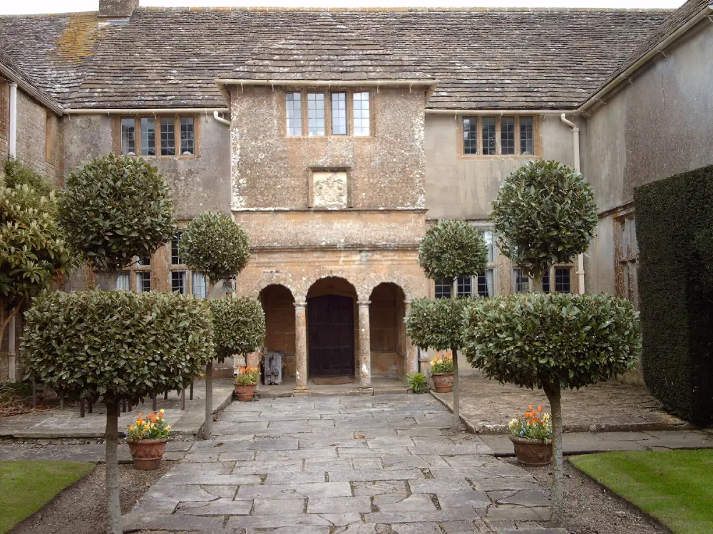 Foto von Wayford Manor House - Historic England / David Lovell