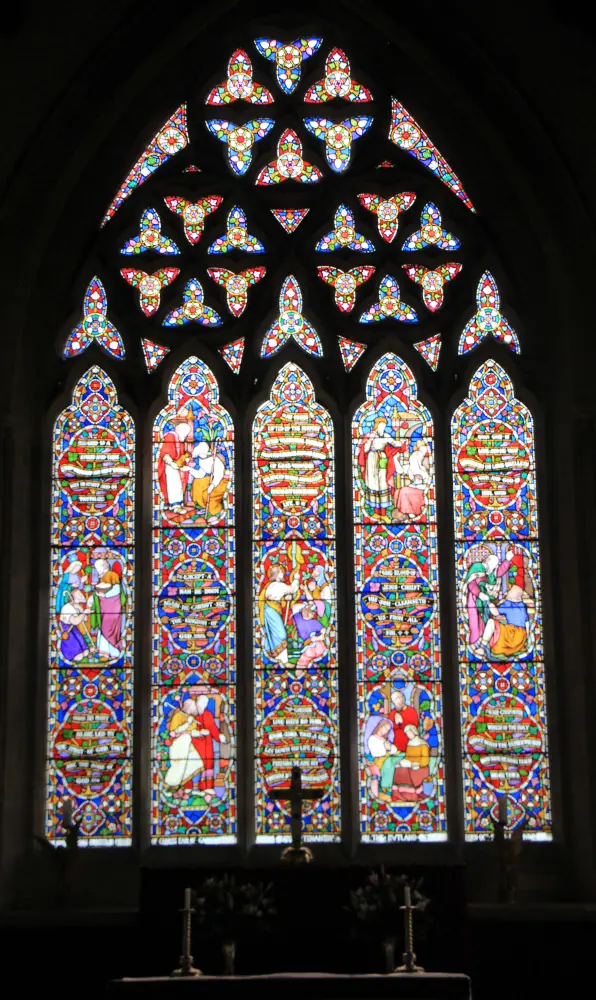 Photo de Église de Saint Pierre et Saint Paul - Historic England