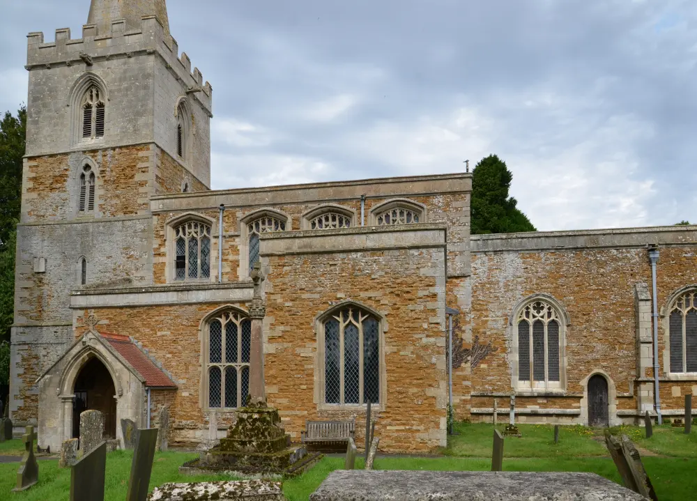 Photo de Église de St Peter - Historic England