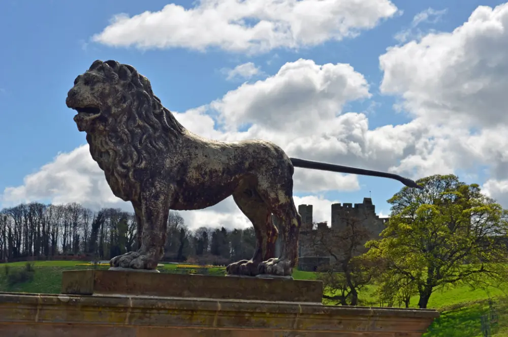 Photo de Le pont lion - Historic England
