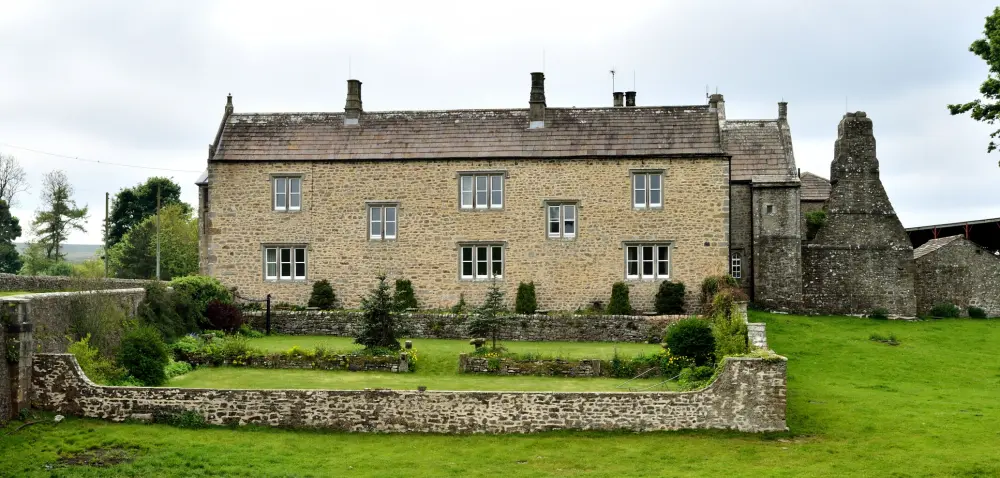 Picture of Walburn Hall - Historic England / Alan Marsh