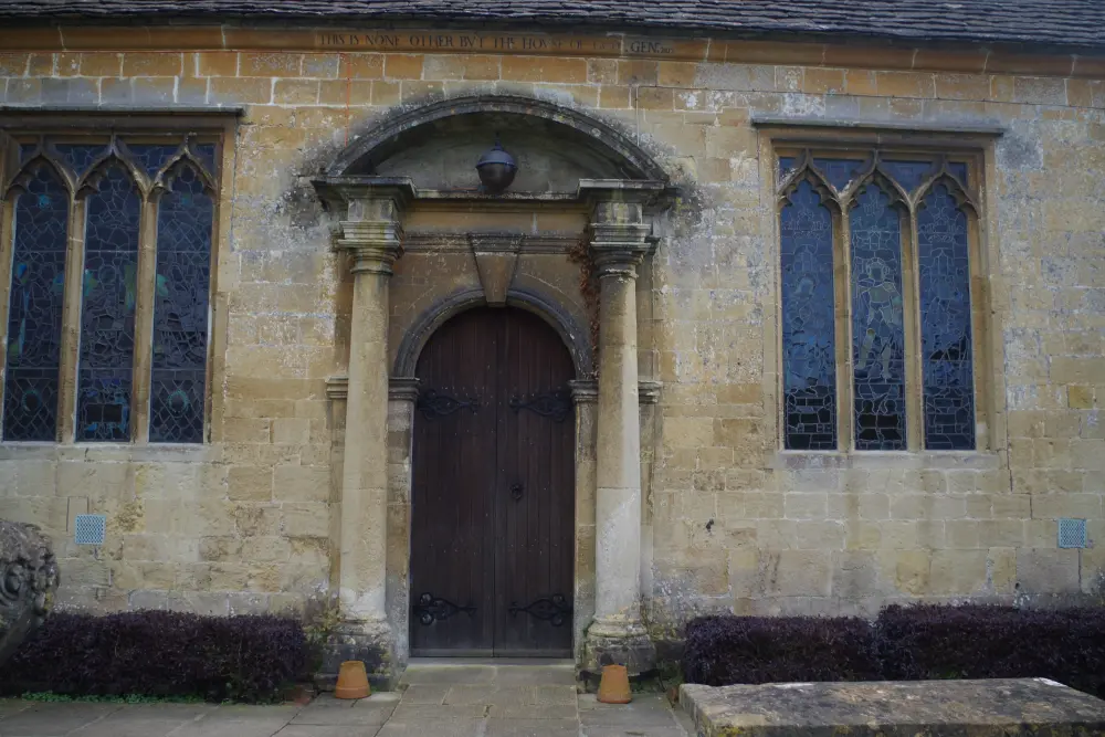 Photo de Église de St Thomas A Becket - Historic England