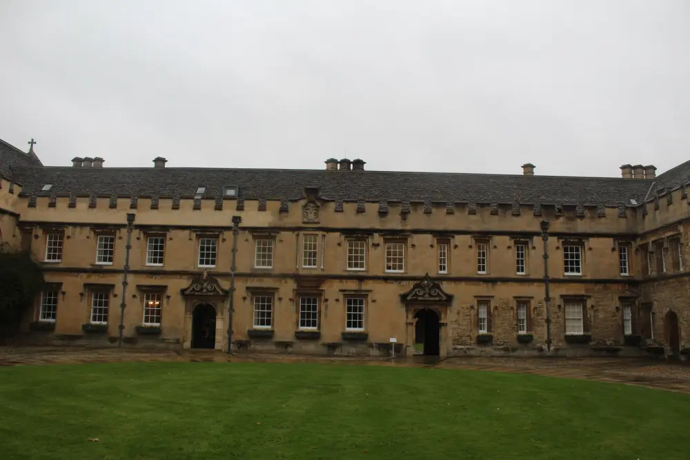 Photo de St Johns College, Range East - Historic England / David Lovell