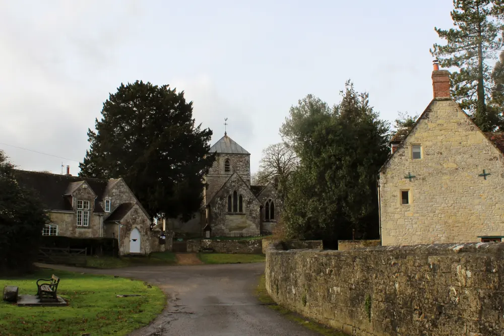 Photo de Église des All Saints - Historic England / David Lovell