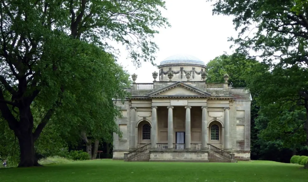 Photo de La chapelle à environ 350 mètres à l'ouest et à 650 mètres au sud de Gibside Hall - Historic England