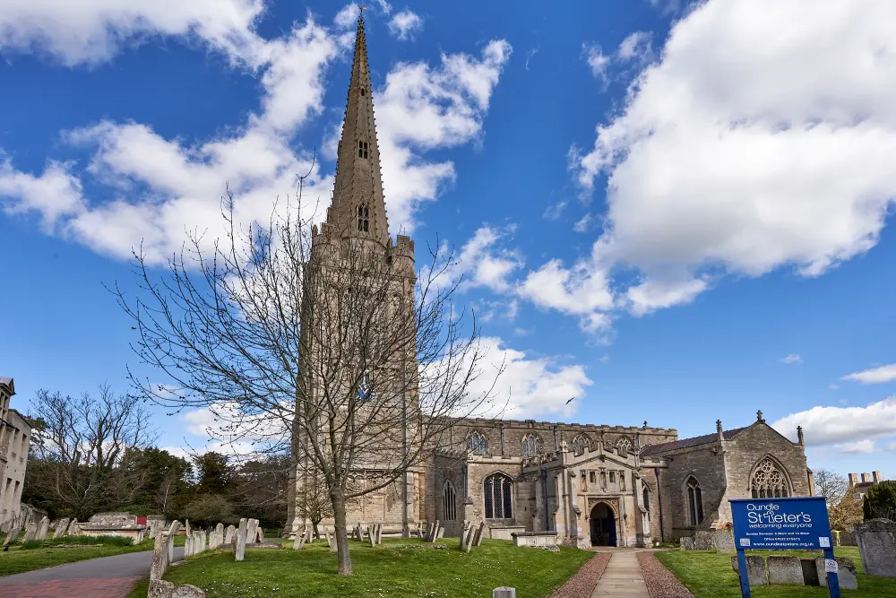 Photo de Église paroissiale de St Peter - Historic England