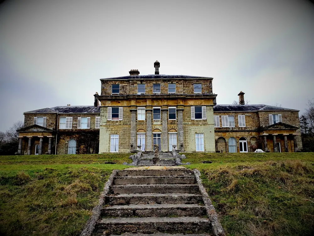 Photo de Hammerwood Park - Historic England / Charles Jennings