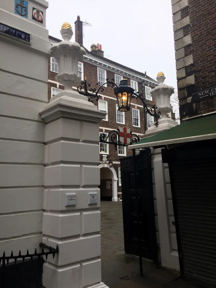 Photo de Passerelle de Devereux Court - Historic England
