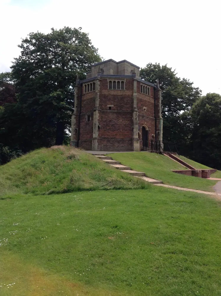 Photo de Chapelle du mont Rouge - Historic England / David Lovell