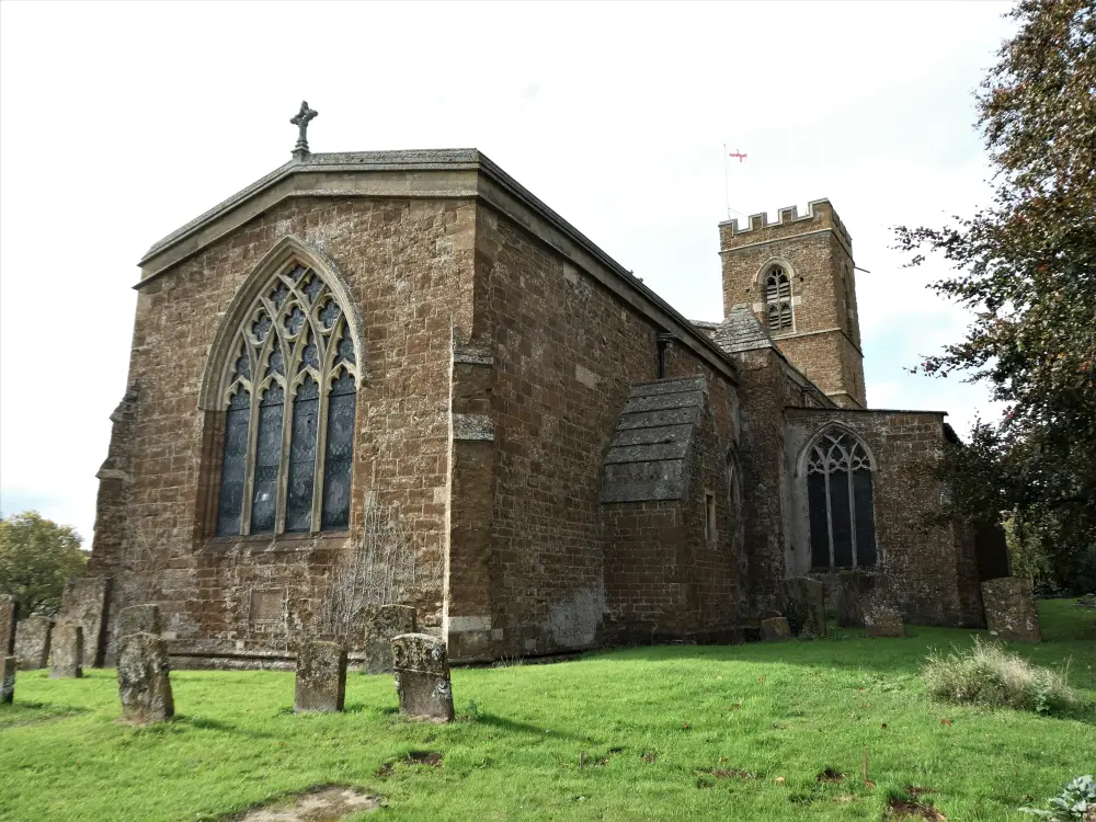Photo de Église de St Peter et St Paul - Historic England