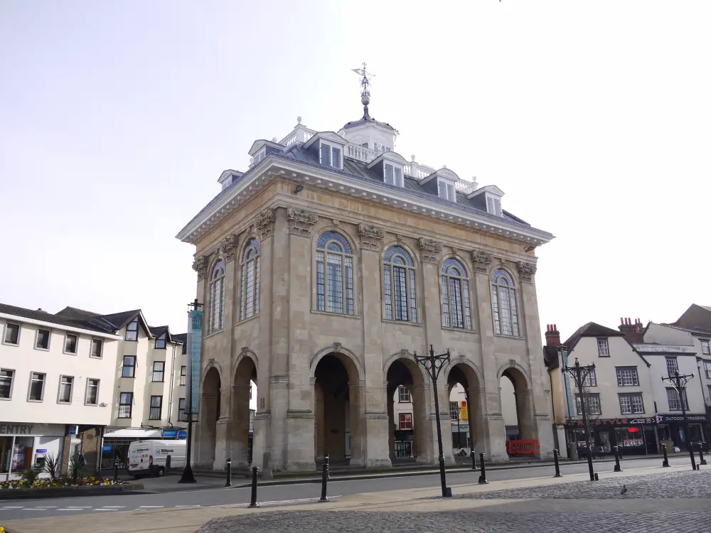 Photo de Hall de comté et maison de marché - Historic England / David Lovell