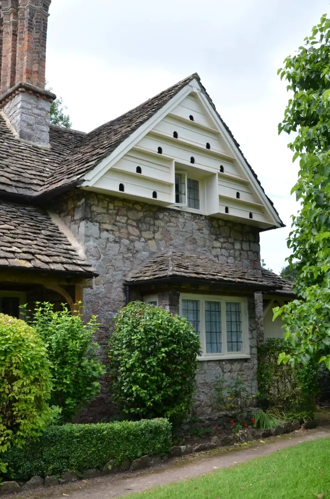 Photo de Blaise Hamlet, double chalet - Historic England