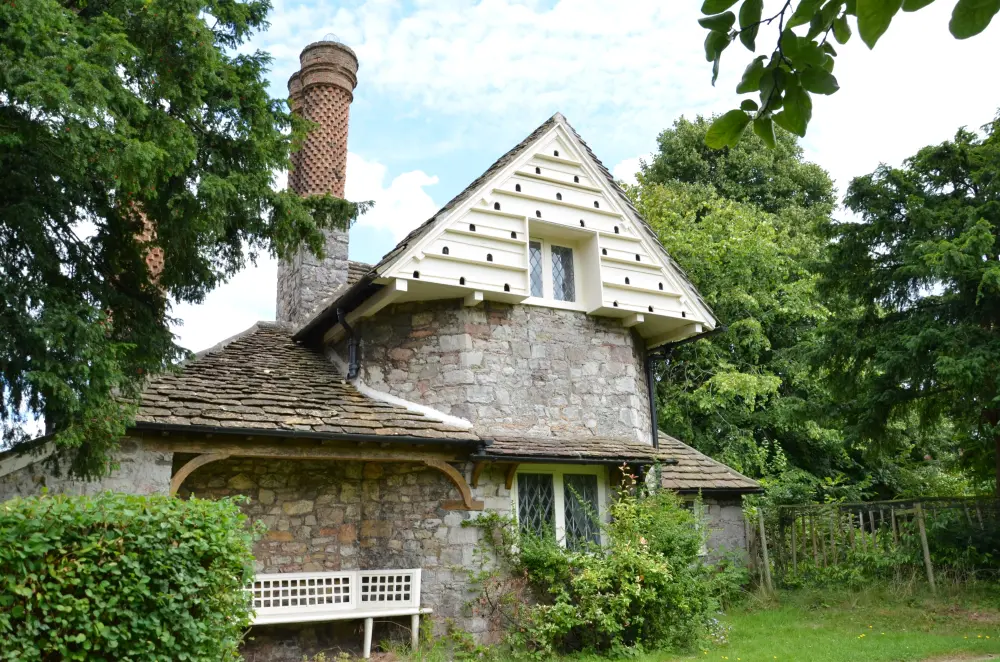 Photo de Blaise Hamlet Vine Cottage - Historic England
