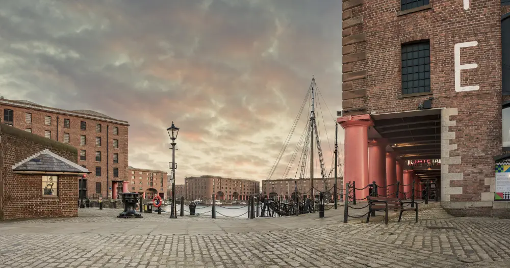 Photo de Pavillon de l'Atlantique, Albert Dock - Historic England / Christopher John Photography