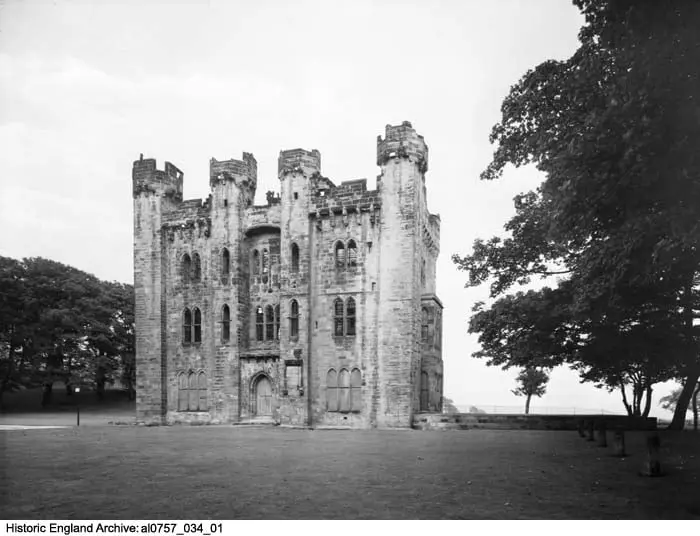 Photo de Château d'Hylton - Historic England / Historic England Archive