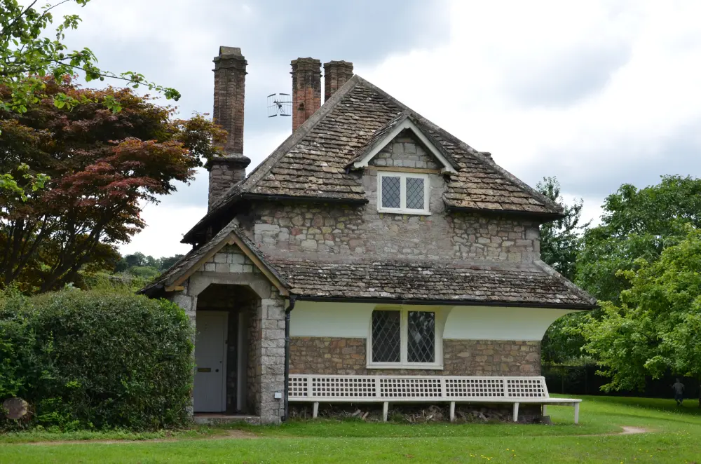 Photo de Blaise Hamlet, Oak Cottage - Historic England