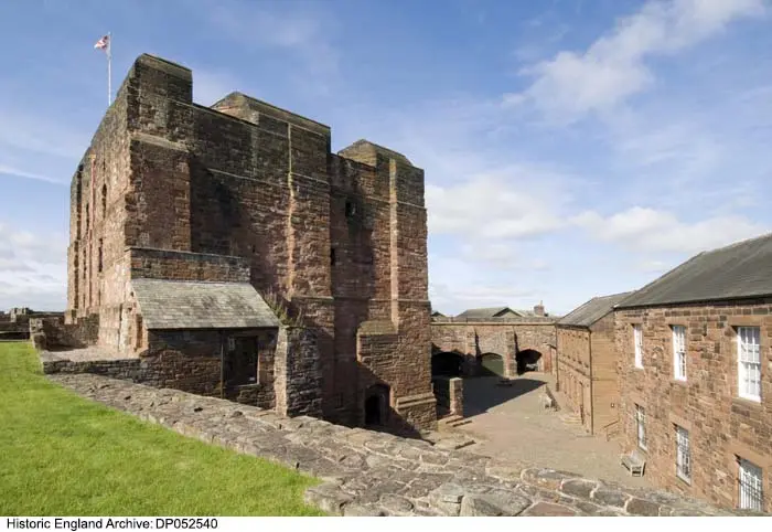 Photo de Inner Bailey Keep - Historic England / Historic England Archive