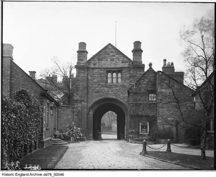 Photo de Abbey Gate et Gatehouse - Historic England / Historic England Archive