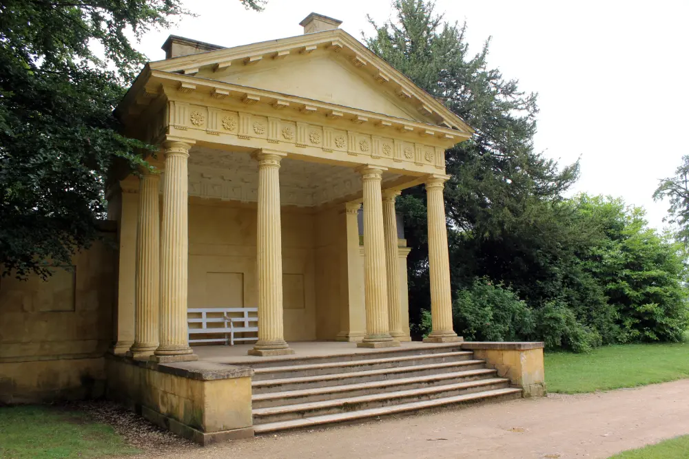 Photo de Les pavillons du lac - Historic England / Steve Turner