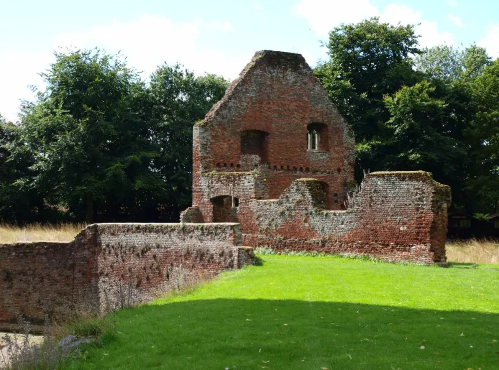 Photo de Ruines stables au château de Tattershall - Historic England