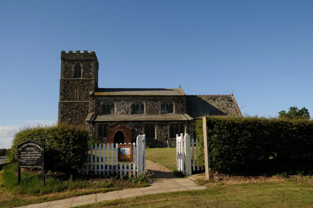 Photo de Église des All Saints - Historic England / Keith Chadwick