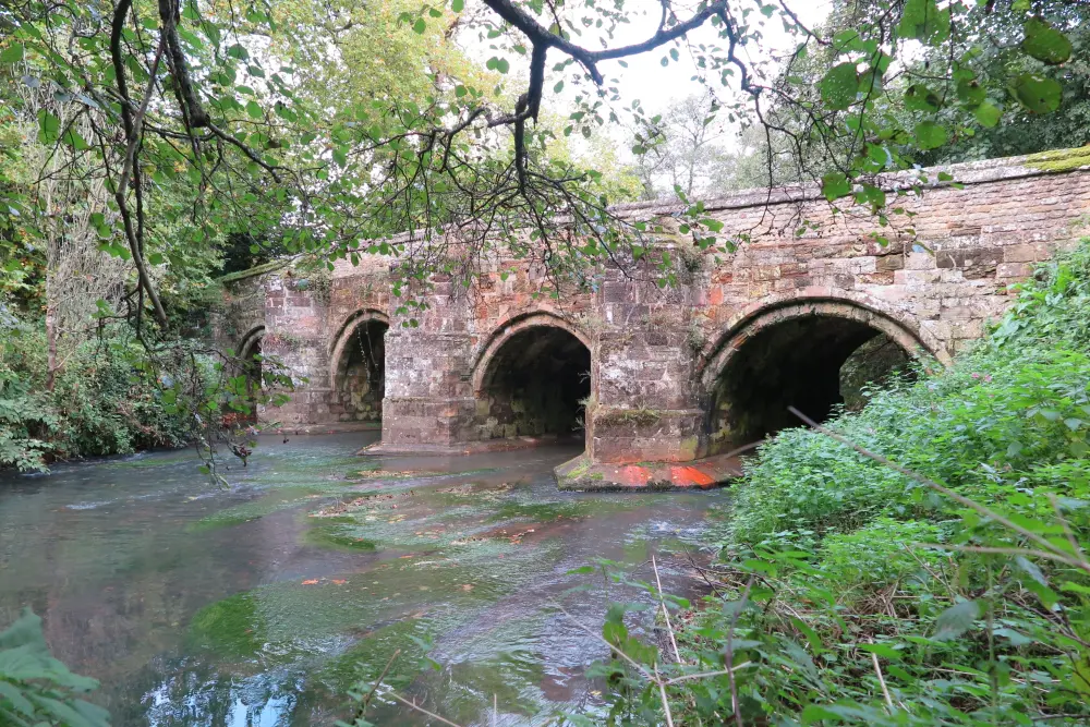 Photo de Pont de Trotton - Historic England