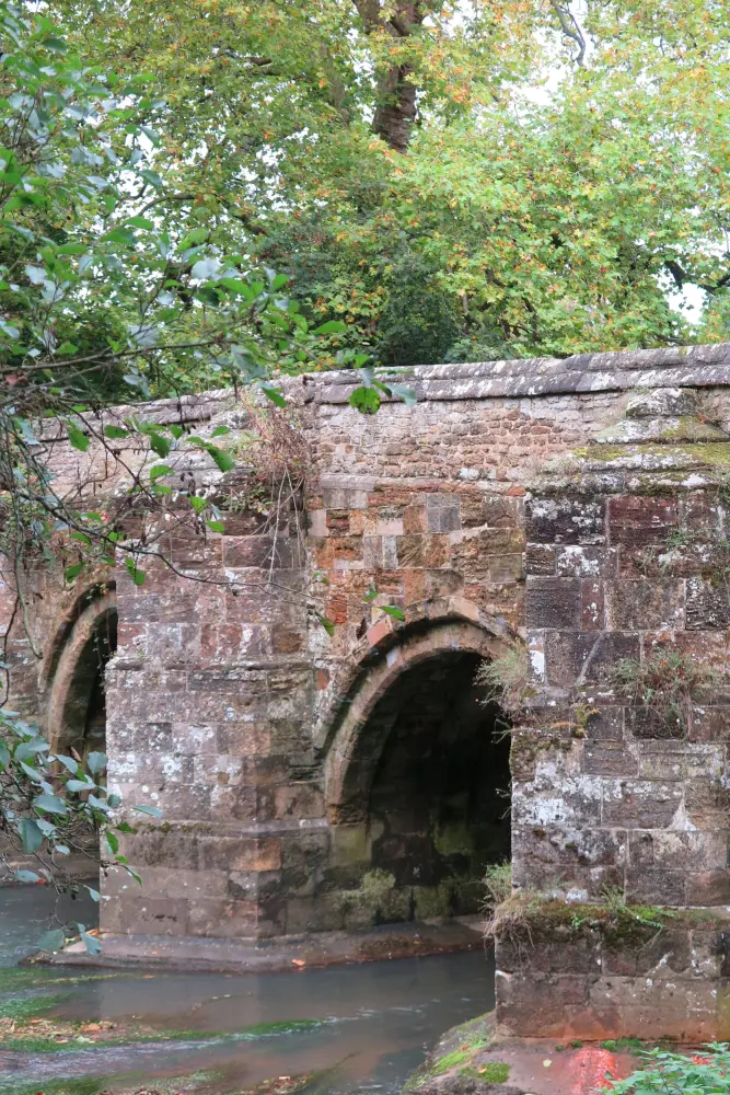 Photo de Pont de Trotton - Historic England