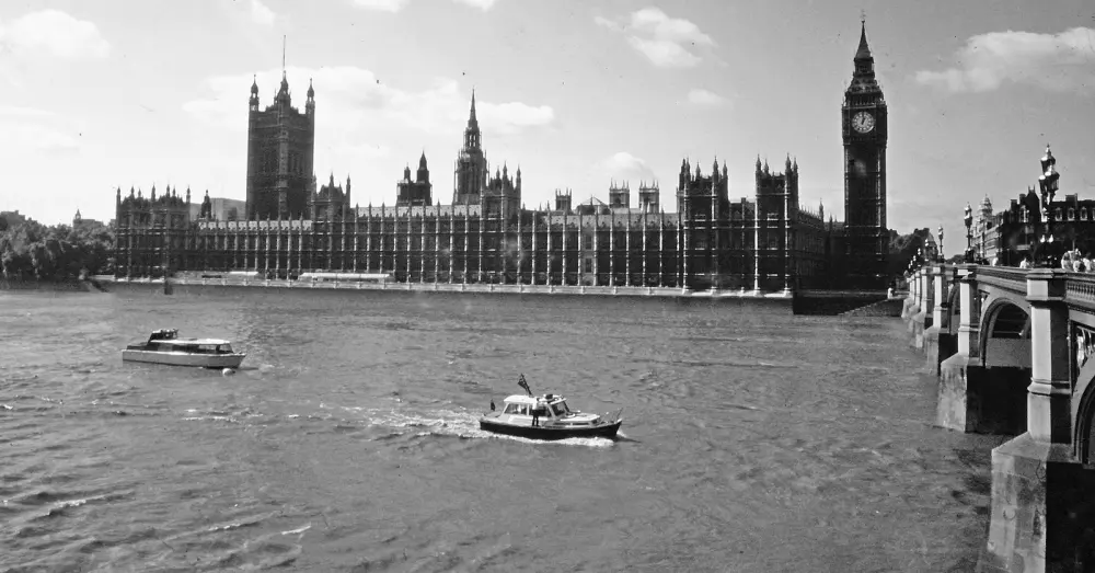 Photo de Chambres du Parlement et palais de Westminster - Historic England / Sandy Gerrard