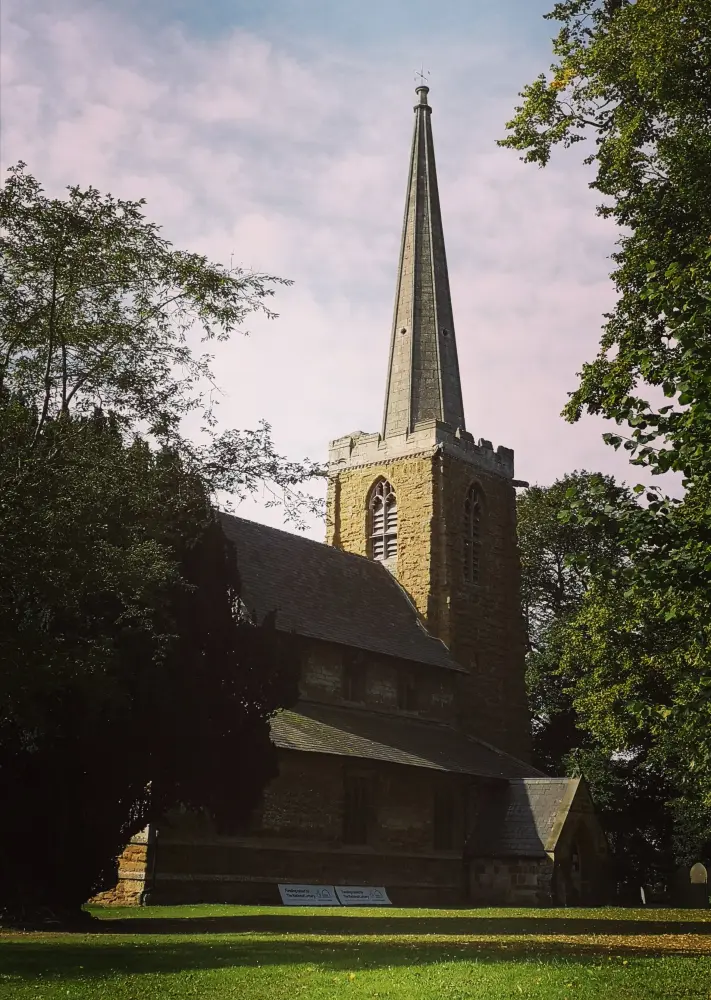 Photo de Église de Saint Nicolas - Historic England