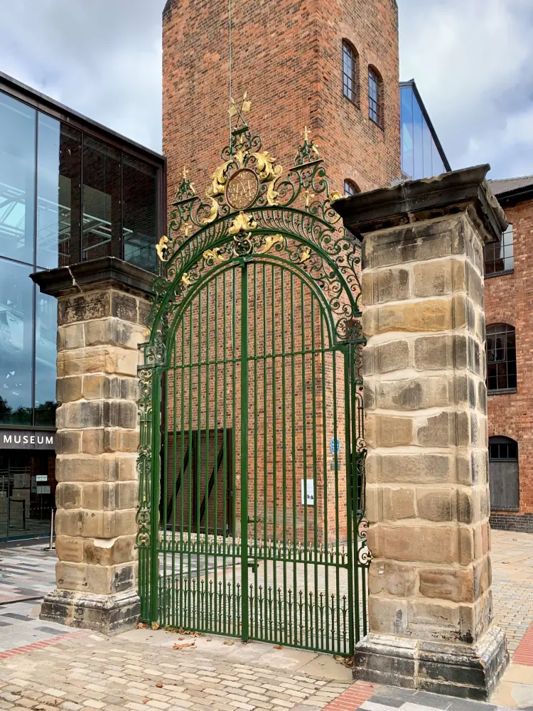 Photo de Bakewell's Gates au Silk Mill Industrial Museum - Historic England
