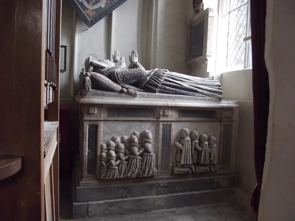 Photo de Église de St Gregory et St George - Historic England / Clive  Nason