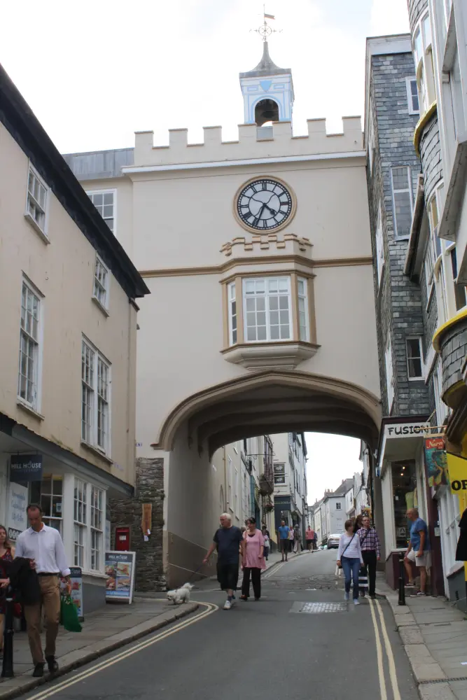 Foto de Eastgate (parte del no 2) - Historic England
