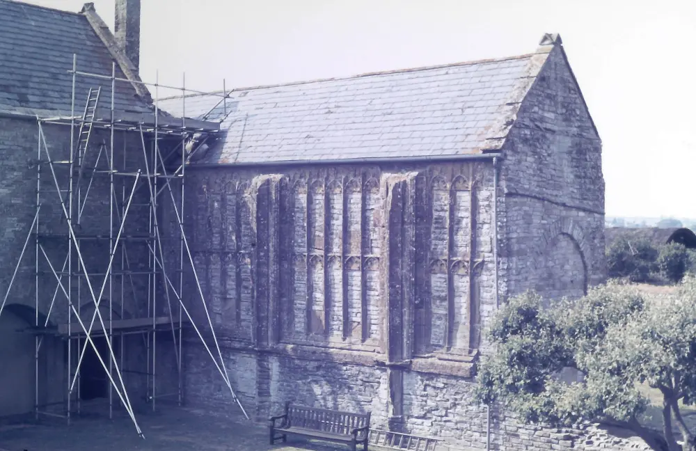 Photo de La maison de l'abbé, l'abbaye de Mashelney - Historic England