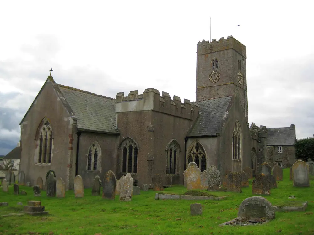Foto de Iglesia de San Miguel - Historic England