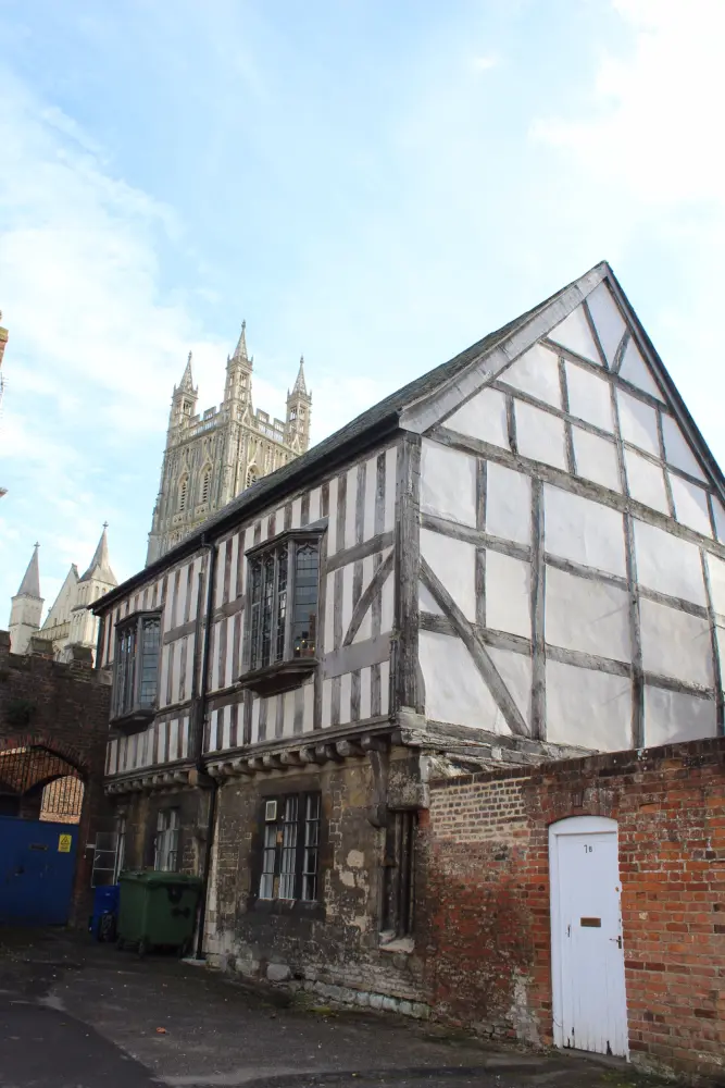 Photo de Maison de l'église - Historic England / David Lovell