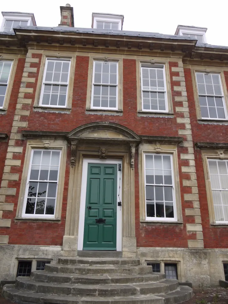 Photo de Maison de brun-pierre - Historic England / David Lovell