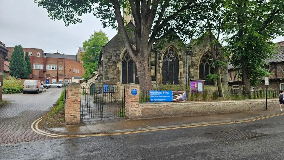 Photo de Église de tous saints avec Anchorage attaché - Historic England