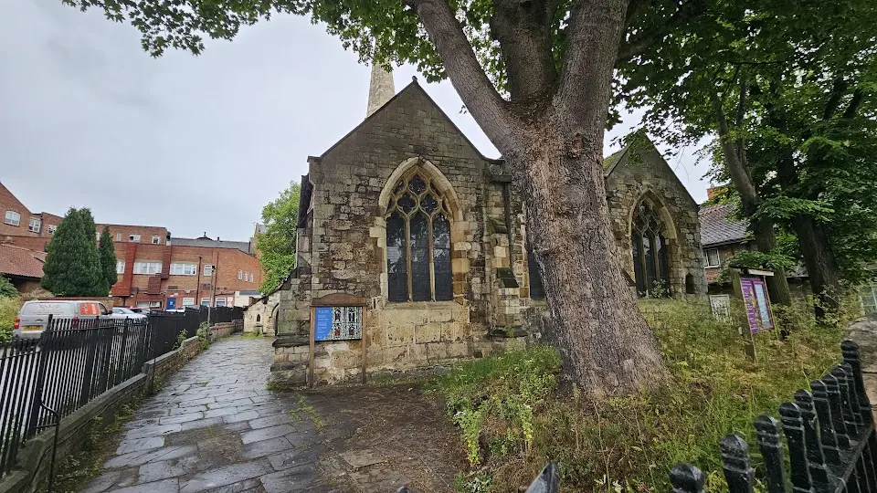 Photo de Église de tous saints avec Anchorage attaché - Historic England