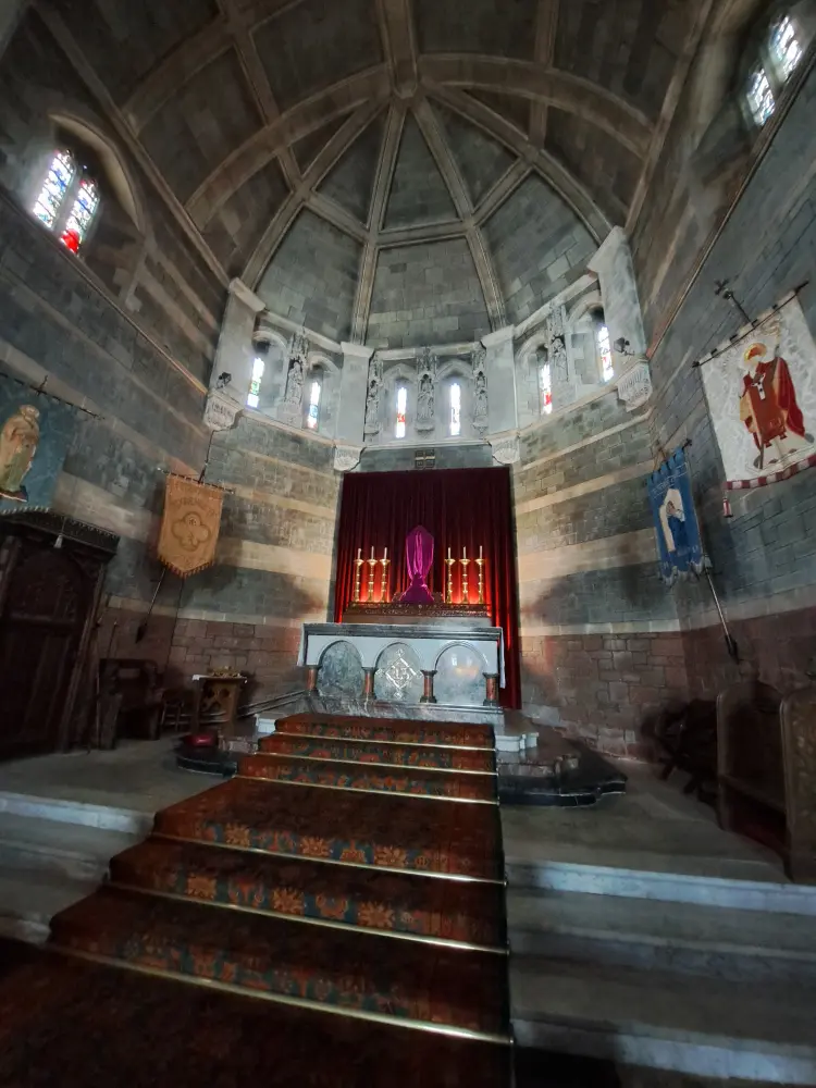 Foto di Chiesa di San Pietro - Historic England