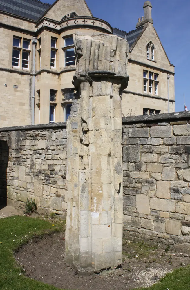 Photo de Restes d'infirmerie monastique - Historic England
